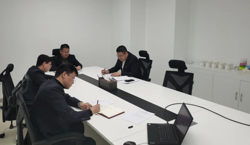 1739762354443013942.png 1739762354443013942.png